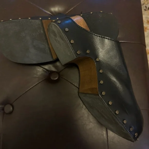 Zara Black Leather Mules with Studded Detail - Picture 4 of 5